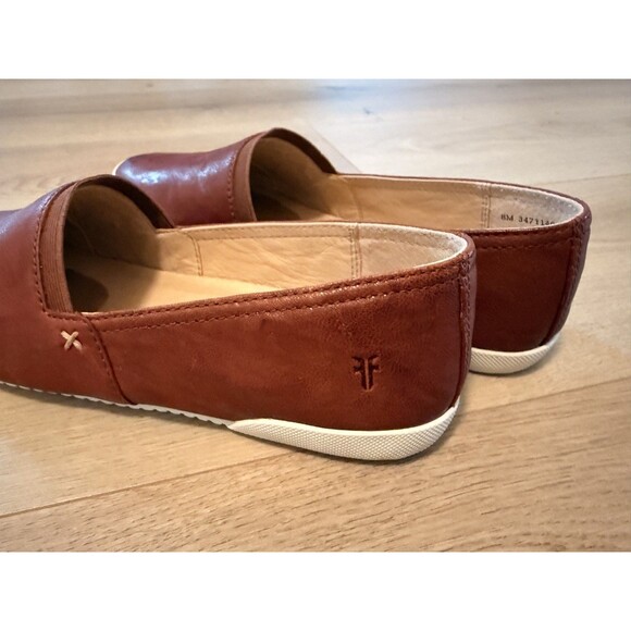 FRYE Melanie Women’s Slip-On Oyster Leather Sneaker Brick Red Flat Ballet Shoe 8 - Picture 2 of 9